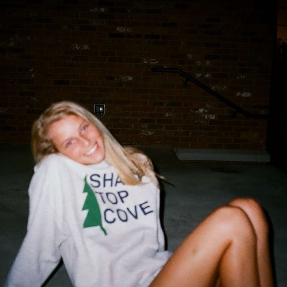 Meet your Posher, Lydia